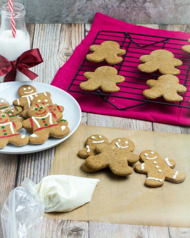 Gingerbread Men Cookies Decorating Ideas