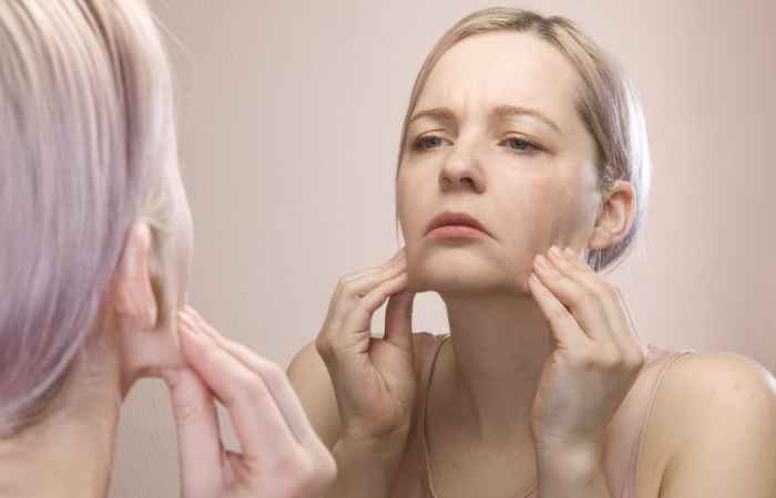Premature Ageing & Wrinkles If You Sleep in Makeup